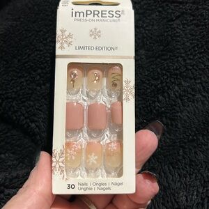 imPRESS Festive Pink and Gold Press-On Nails